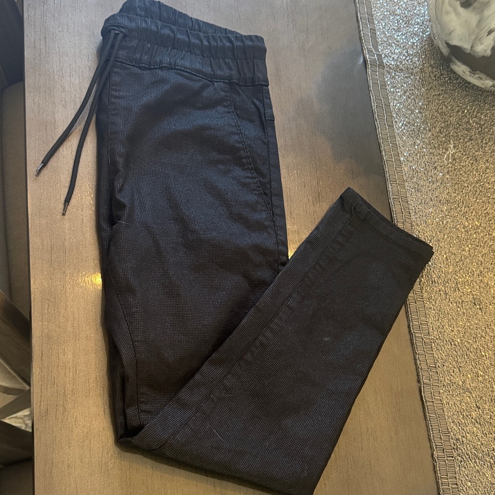 Woman’s Bevy Flog pants. Size 28. Black